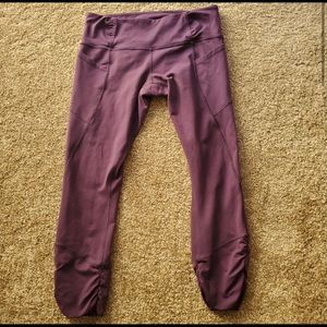 Lululemon crop leggings, size 8